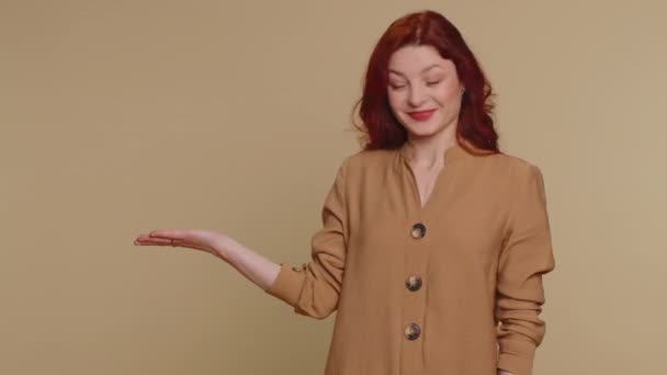 Lovely Millennial Redhead Woman Showing Thumbs Pointing Empty Place Advertising — 비디오