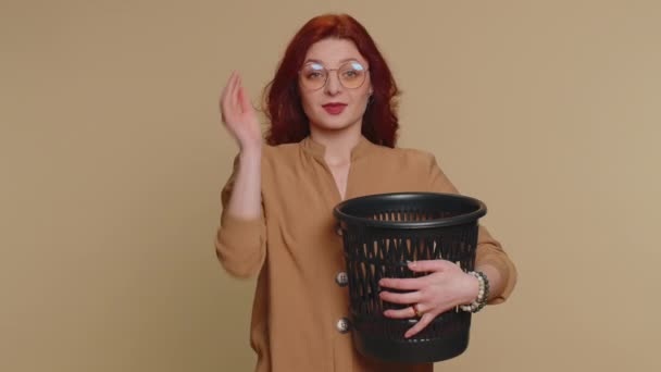 Redhead Woman Taking Throwing Out Glasses Bin Medical Vision Laser — Stock Video