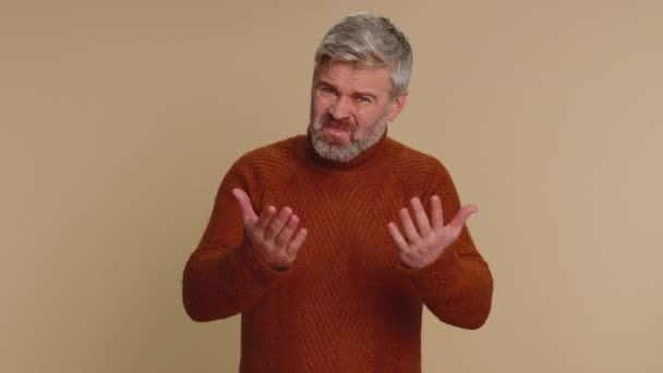 Middle Aged Man Sweater Screams Yell Stress Tension Problems Feels — Vídeo de Stock