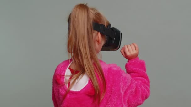 Rear View Child Girl Kid Using Headset Helmet App Play — Stock video