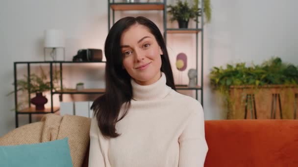 Portrait Happy Calm Brunette Woman Home Couch Smiling Friendly Glad — Video