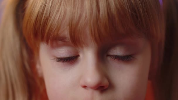 Portret Macro Extrem Aproape Fata Zâmbitoare Adolescenti Ochi Frumosi Copii — Videoclip de stoc