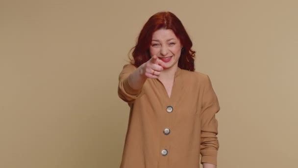 Amused Redhead Woman Pointing Finger Camera Laughing Out Loud Taunting — Wideo stockowe