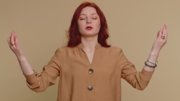 Keep Calm Relax Inner Balance Redhead Woman Breathes Deeply Mudra — Stock videók