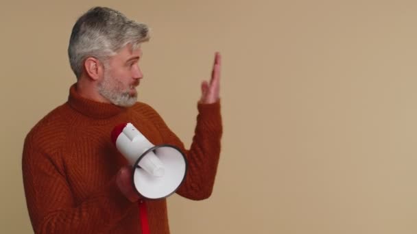 Middle Aged Man Talking Megaphone Proclaiming News Loudly Announcing Advertisement — Stock Video