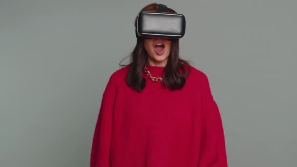 Lovely Woman Using Headset Helmet Play Simulation Game App Online — Wideo stockowe