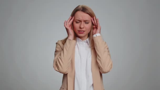 Business Woman Formal Office Suit Rubbing Temples Cure Headache Problem — Stock videók