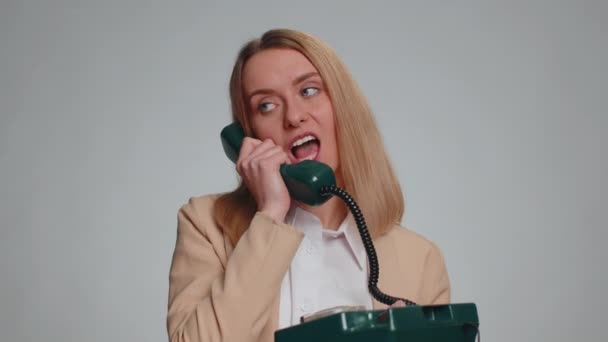 Portrait Young Businesswoman Talking Wired Vintage Telephone 80S Fooling Making — Wideo stockowe