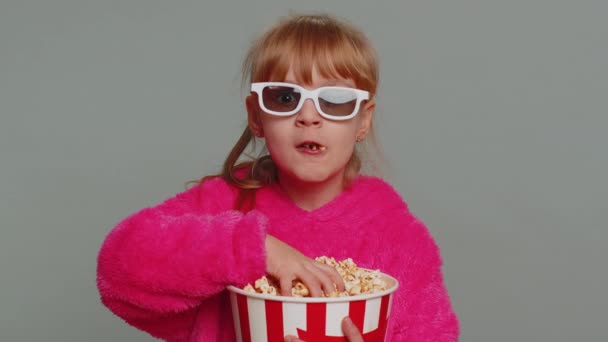Excited Young Toddler School Girl Glasses Eating Popcorn Watching Interesting — Vídeos de Stock