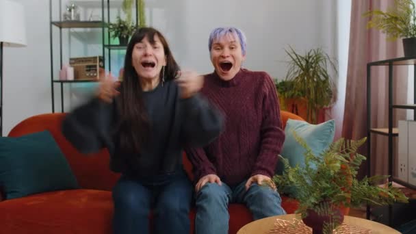 Two Young Lesbian Lgbt Women Family Couple Girls Friends Watching — Stock Video