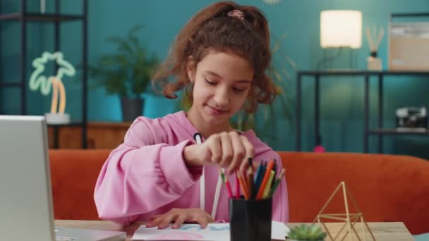 Preteen School Girl Drawing Colorful Picture Love Mom Pencils White — Stock Video