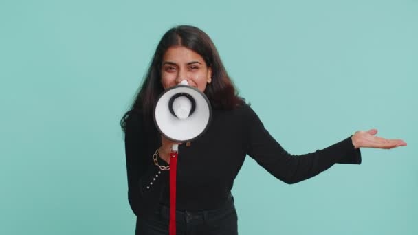 Indian Woman Talking Megaphone Proclaiming News Loudly Announcing Advertisement Warning — Stock Video