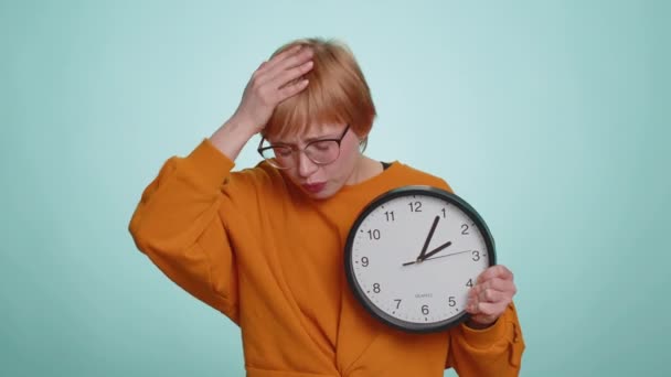 Woman Glasses Anxiety Checking Time Clock Running Late Work Being — Stock Video