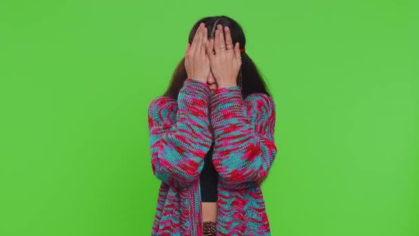 Vreau Uit Asta Îngrozitor Temea Femeia Închide Ochii Mâna Arătând — Videoclip de stoc