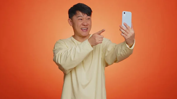 Aziatische Man Reiziger Blogger Het Nemen Van Selfie Smartphone Het — Stockfoto