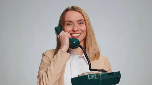 Oye Llámame Una Mujer Negocios Hablando Por Teléfono Los Dice —  Fotos de Stock