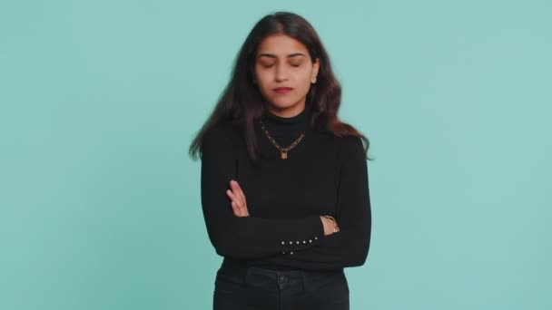 Indiska Vackra Kvinna Skakar Fingret Och Säger Nej Var Försiktig — Stockvideo