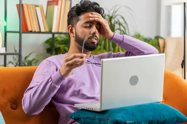 Tired Freelancer Indian Man Use Laptop Suffering Headache Problem Tension — Foto Stock