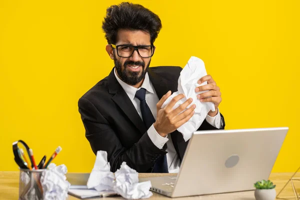 Angry Furious Indian Man Working Office Throwing Crumpled Paper Having — Foto Stock
