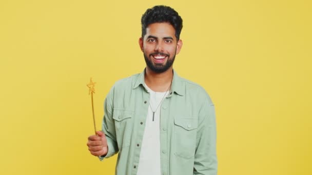 Kouzelník Čaroděj Arabský Muž Gestikulující Kouzelnou Hůlkou Kouzelné Hůlky Aby — Stock video
