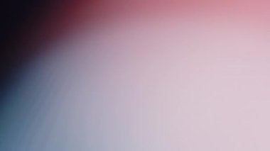 Çok renkli ışık siyah arka planda gökkuşağı görüntüsü sızdırır. Stüdyoda gaz kaçağı geçişleri engelliyor. Doğal aydınlatma ışınları bokeh etkisi. Görüntüleriniz üzerinde birleştirme, videoyu biçimlendirme