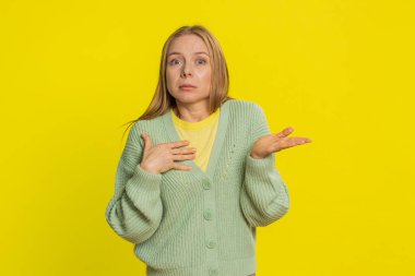 Ben suçlu değilim. Kafkasyalı orta yaşlı kadın kendini gösterip 