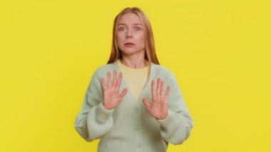 Ben suçlu değilim. Kafkasyalı orta yaşlı kadın kendini gösterip 