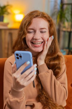 Akıllı telefon daktilo kullanarak 