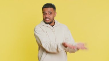 Man raising hands asking what why reason of failure, demonstrating disbelief irritation by troubles trendy social media meme anti lifehacks ridicules people who complicate simple tasks for no reason