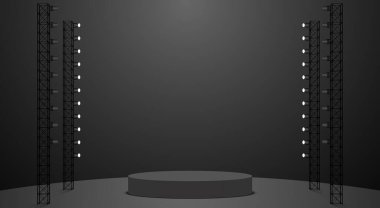 Siyah stüdyoda arka plan olarak siyah podyum