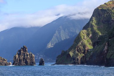 Portekiz 'deki Madeira adasının güzel taklitleri.