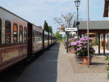 Kuehlungsborn 'daki tarihi tren istasyonu