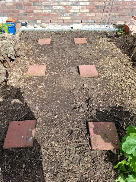 Merdivenlerde yükseltilmiş bir yatak, 1. yeraltı buldozerleri.