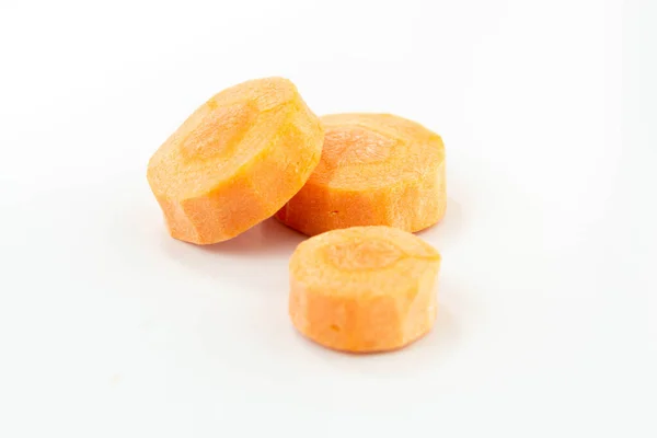 Raw Carrot Slices Isolated White Background — Stock Photo, Image