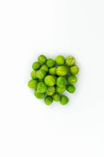 Zielony Groszek Izolowany Świeże Warzywa Organiczne Widok Góry — Zdjęcie stockowe