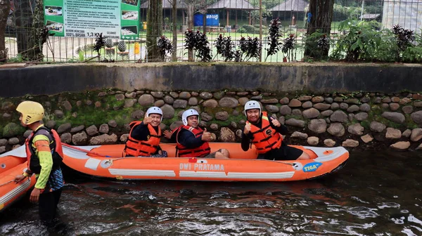 Glada Laget Forsränning Flod Subang Oktober 2022 — Stockfoto