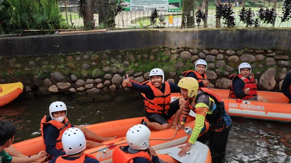 Alegre Equipo Está Haciendo Rafting Río Subang Octubre 2022 —  Fotos de Stock