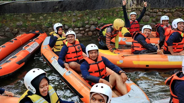 Alegre Equipo Está Haciendo Rafting Río Subang Octubre 2022 — Foto de Stock