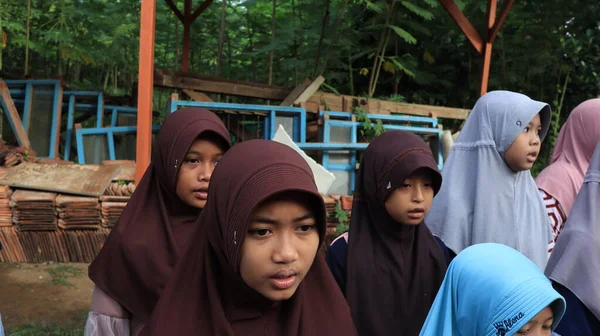 Студенти Аль Корану Відвідують Навчальний Парк Честь Дня Національного Сантрі — стокове фото