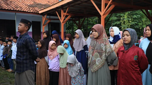 School Students Quran Education Park While Attending Commemoration National Santri — Stock Photo, Image