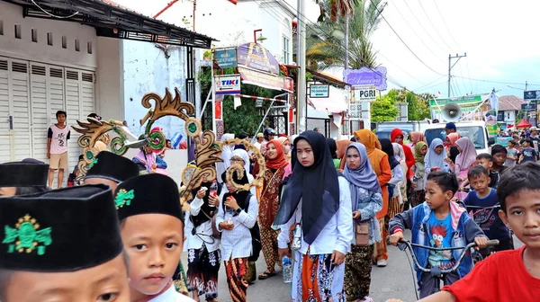 Obywatele Indonezji Świętują Dzień Santriego Paradą Uliczną Pekalongan Października 2022 — Zdjęcie stockowe