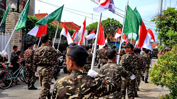 在Pekalongan街上举行的班瑟部队阅兵式的成员 2022年10月14日 — 图库照片