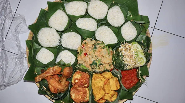 Indonesia Berbagai Makanan Untuk Thanksgiving Indonesia Menyebutnya Nasi Berkat — Stok Foto