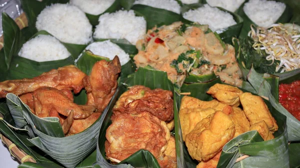 Indonesian Various Food Thanksgiving Indonesian Call Nasi Berkat — 图库照片