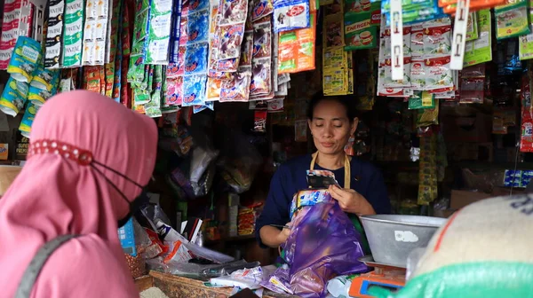Vendedores Compradores Los Mercados Tradicionales Indonesios Pekalongan Indonesia Enero 2023 — Foto de Stock