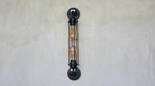 ヴィンテージランプの装飾コピースペース付きの壁の照明装飾 — ストック写真