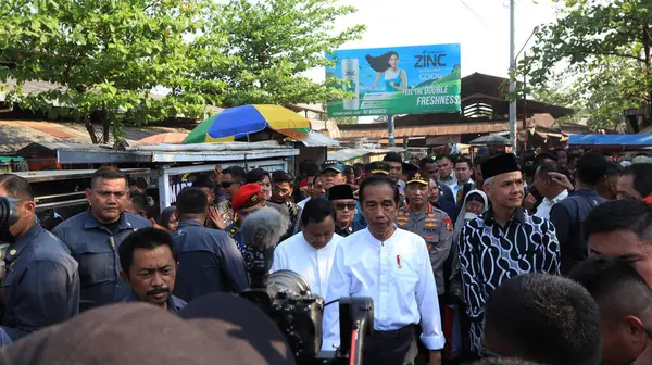 Der Indonesische Präsident Joko Widodo Ora Jokowi Beim Besuch Eines — Stockfoto