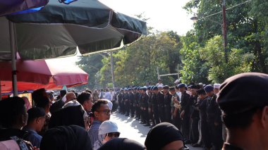 Barisan Ansor Serbaguna (Çok Amaçlı Ansor Grubu) daha çok Banser, Pekalongan Endonezya Mey 29 2024