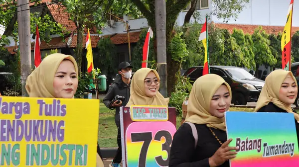 stock image Community cultural parade with various unique and traditional costumes, Batang Indonesia, April 25 2024