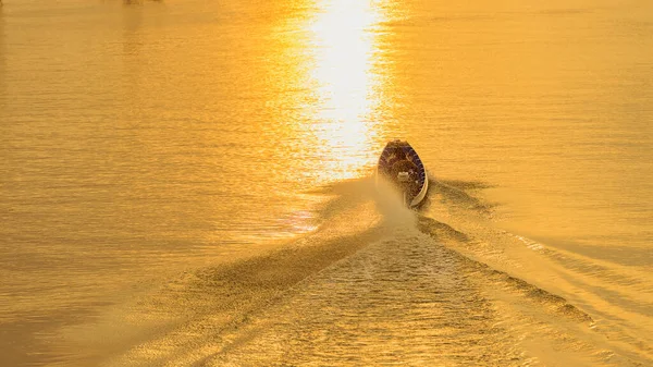 Barche Pesca Mattino Con Luce Solare Soffusa — Foto Stock